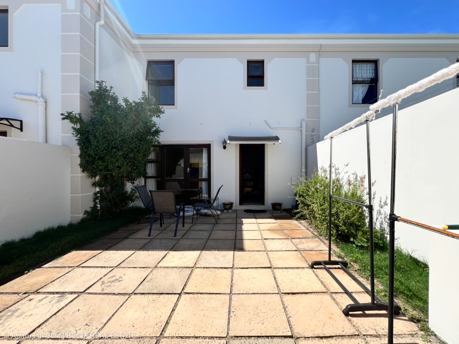 2 Bedroom Property for Sale in Parklands Western Cape